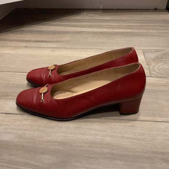 Salvatore Ferragamo Vintage Gold Bit Red Leather Pumps Heels Shoes Office Siren - Picture 5 of 11